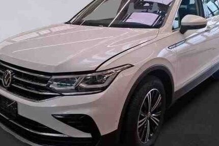 VW Tiguan 99.488 km 29.950 € Gera 07546