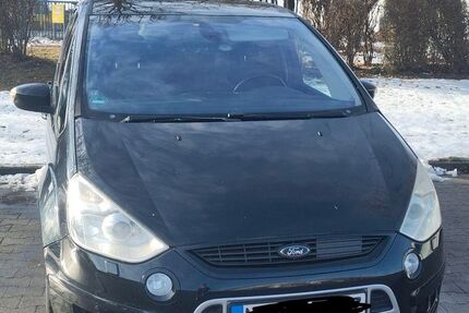 Ford S-Max 215.820 km 3.500 &euro; Röhrmoos 85244