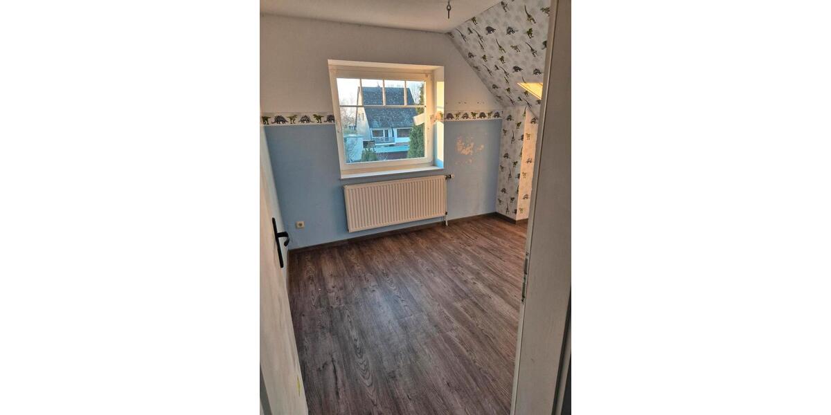 Doppelhaushälfte Zeven - 4 Zimmer, 114 m&sup2;, 300.000&euro; | Angebot:25806988