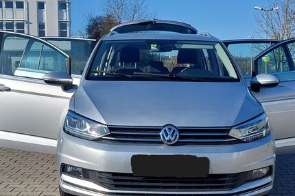 VW Touran 87.400 km 20.900 &euro; Mainz 55131