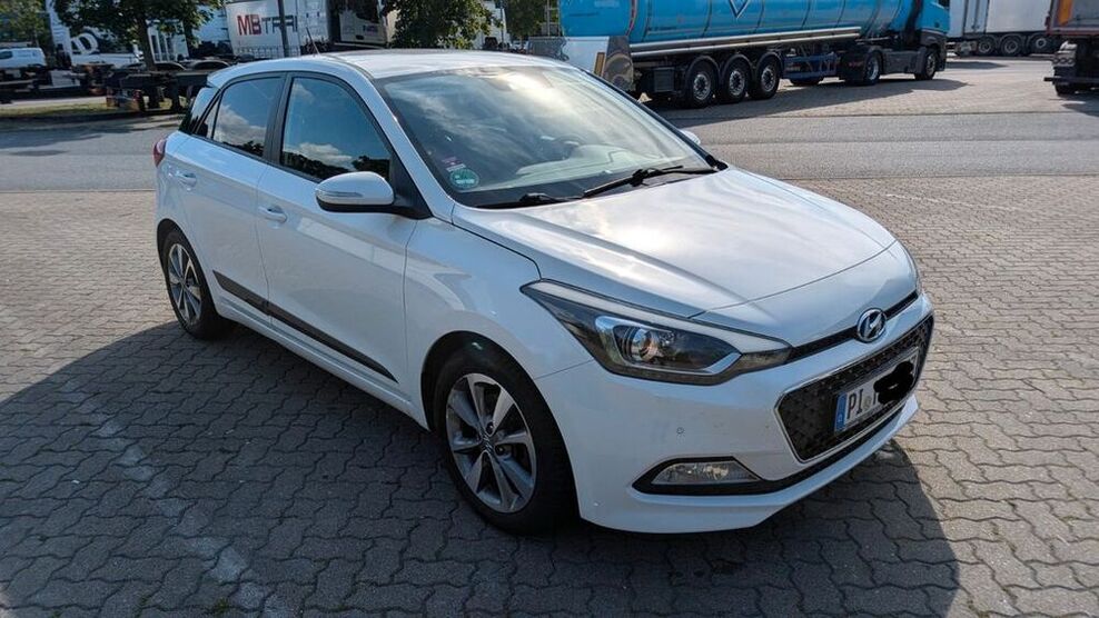 i20