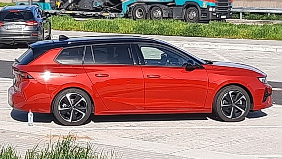 Opel Astra 9.000 km 23.800 € Gelnhausen 63571