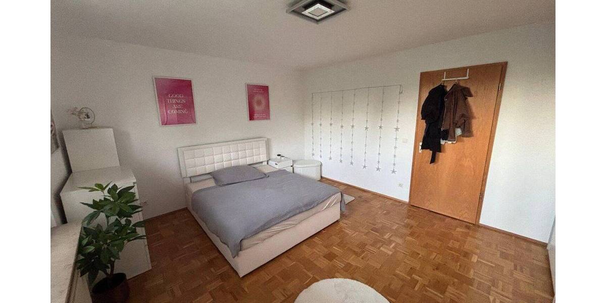 Etagenwohnung Strausberg - 2 Zimmer, 62 m&sup2;, 900&euro; | Angebot:26909016