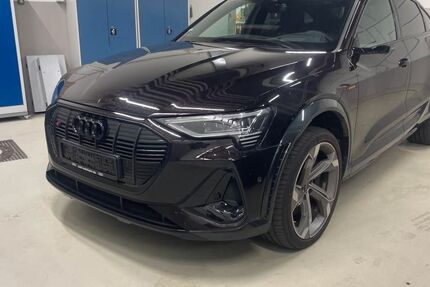 Audi e-tron 31.200 km 46.900 &euro; Salzgitter 38259