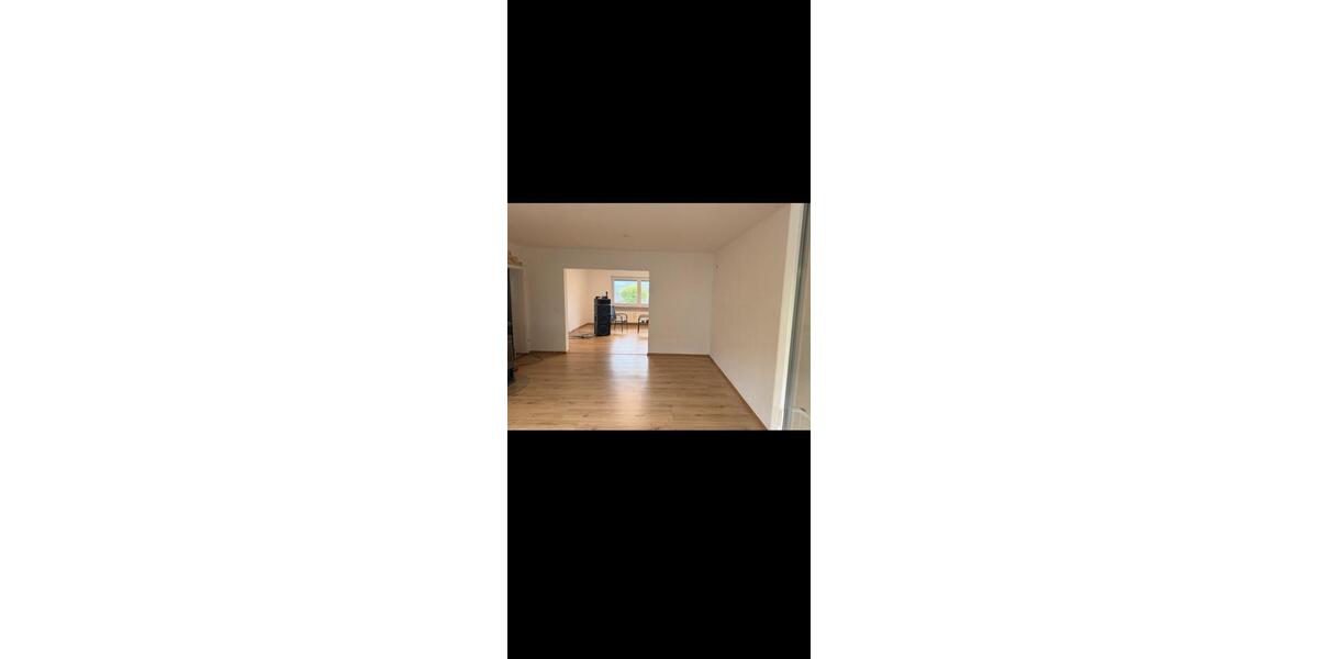 Einfamilienhaus Arberg - 8 Zimmer, 225 m&sup2;, 450.000&euro; | Angebot:27024458