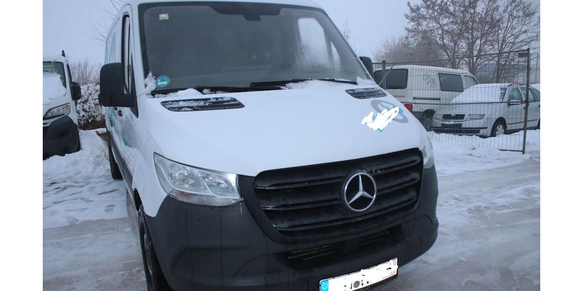 Mercedes-Benz Sprinter 199.700 km 13.999 &euro; Amberg (Nähe Nürnberg) 92224