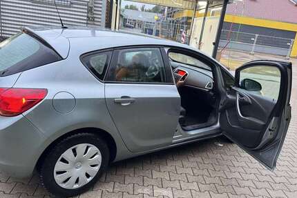 Opel Astra 146.000 km 3.550 &euro; Bad Driburg, Stadt 33014