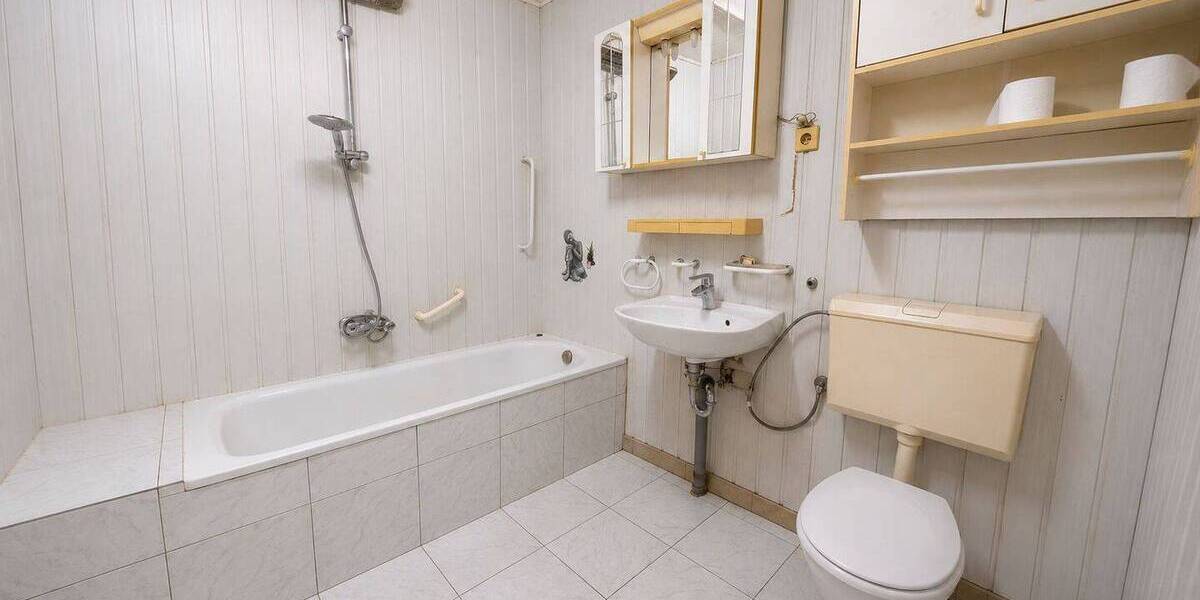 Einfamilienhaus Eppingen Adelshofen - 6 Zimmer, 103 m&sup2;, 230.000&euro; | Angebot:26569944