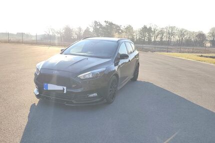 Ford Focus 88.500 km 17.000 &euro; Perleberg 19348