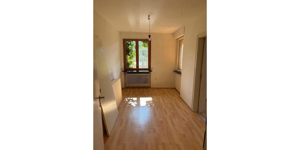Mehrfamilienhaus, Wohnhaus Würzburg Dürrbachau - 13 Zimmer, 340 m&sup2;, 630.000&euro; | Angebot:26399413
