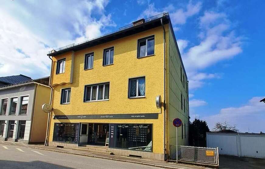 Haus zum Kaufen in Untergriesbach 470.000 € 255 m²
