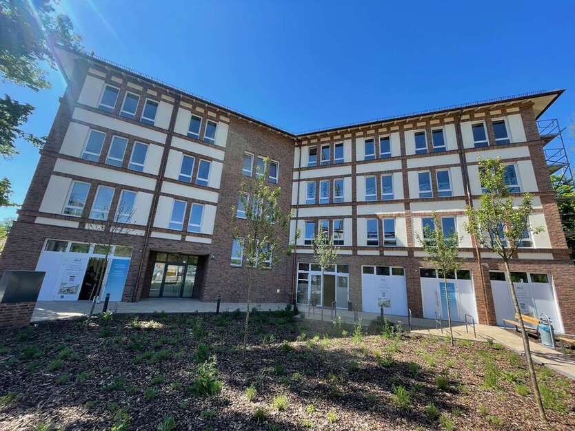 Büro in Beelitz Heilstätten 3.199 € 213.24 m²