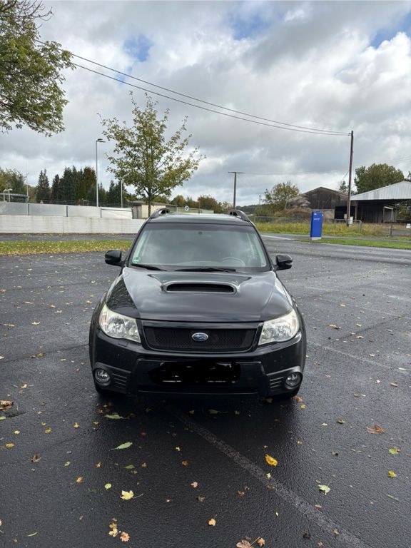 Subaru Forester 194.610 km 5.200 € Meudt 56414