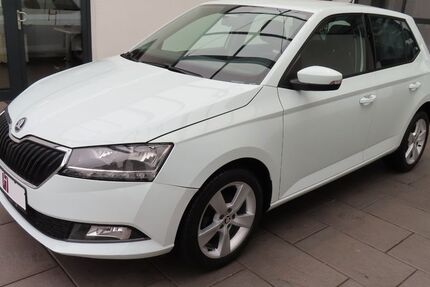 Skoda Fabia 64.470 km 8.990 &euro; Kassel 34123