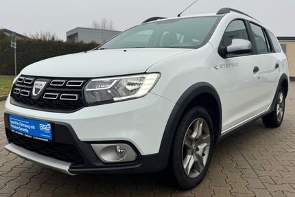 Dacia Logan 108.819 km 9.999 &euro; korbach 34497