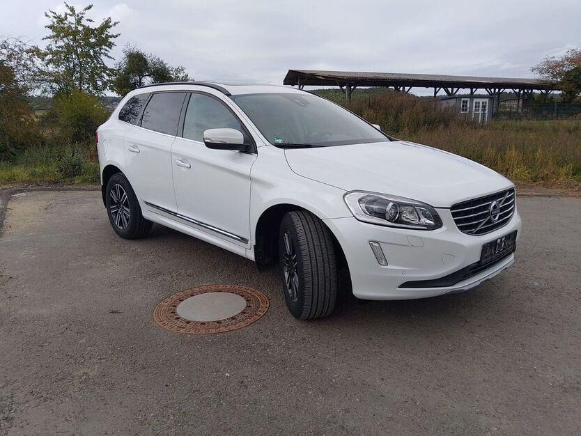 Volvo XC60 105.000 km 18.800 € Hungen Villingen 35410
