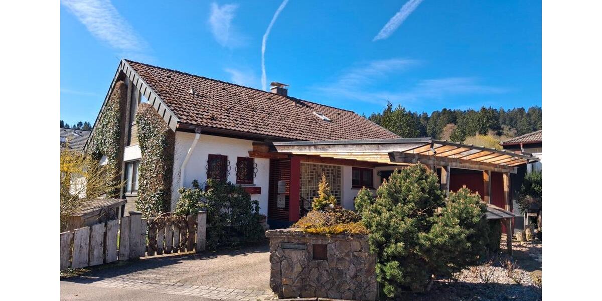 Einfamilienhaus Freudenstadt - 7 Zimmer, 222 m&sup2;, 549.000&euro; | Angebot:26940579