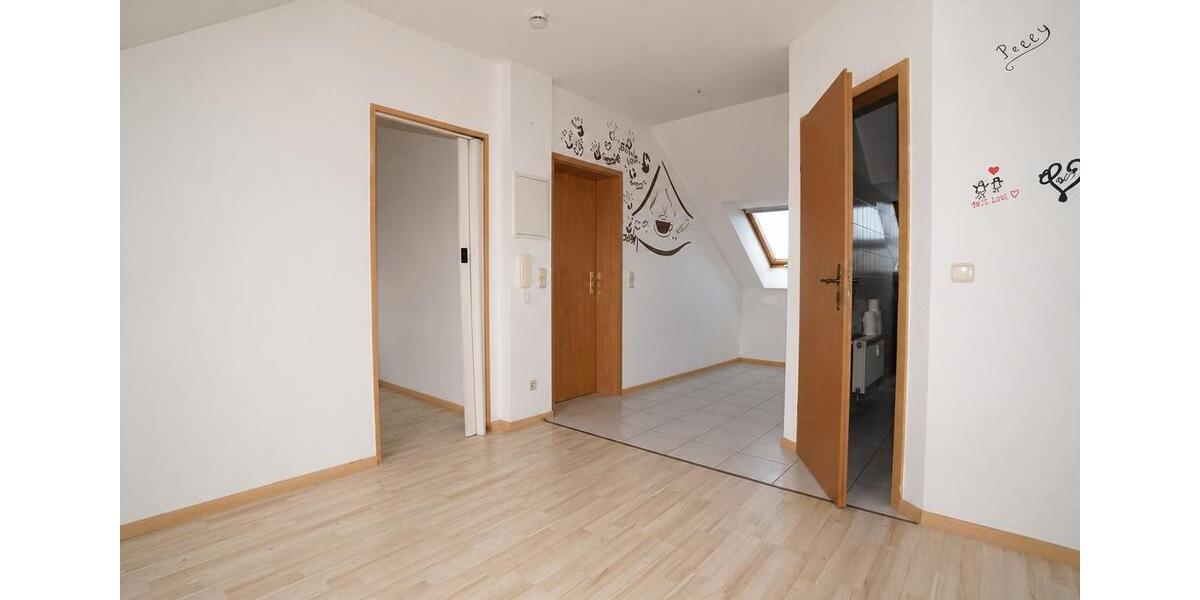 Dachgeschoßwohnung Rositz - 2 Zimmer, 30 m&sup2;, 23.900&euro; | Angebot:26455903