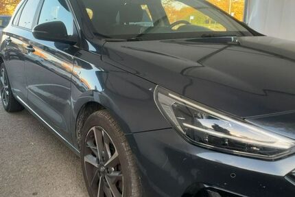 Hyundai i30 150.284 km 8.000 &euro; Hamburg 22459