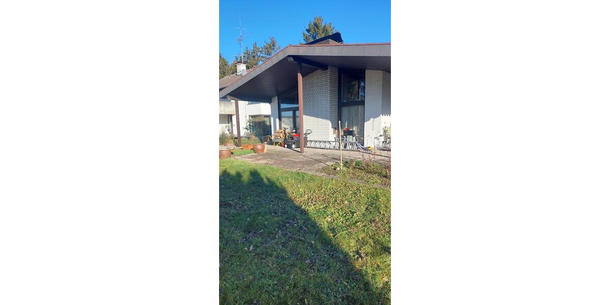 Bungalow Augsburg - 8 Zimmer, 250 m&sup2;, 3.000&euro; | Angebot:23797654