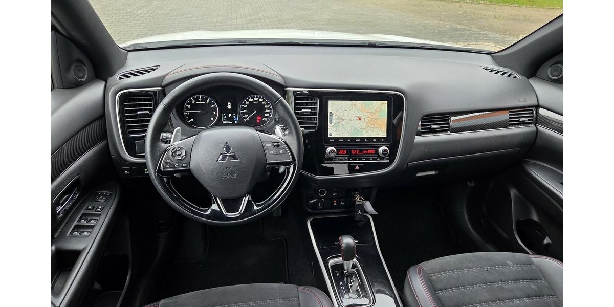 Mitsubishi Outlander Spirit 2WD 66.531 km 16.400 &euro; Wilsdruff 01723