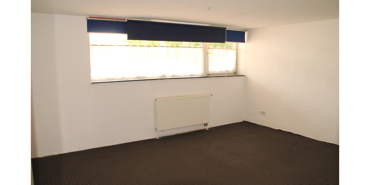 Haus: 2 Wohnungen, 2 Eingänge, 2 Terrassen. Platz für 2 Generationen! Achtung: Bieterverfahren! - Zweifamilienhaus Vettweiß | Angebot:22746895