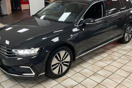VW Passat Variant 140.174 km 18.990 &euro; Heide 25746