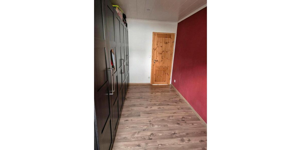 Etagenwohnung Biedenkopf - 4 Zimmer, 130 m&sup2;, 130.000&euro; | Angebot:26982261