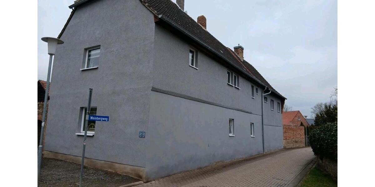 Einfamilienhaus Arnstein - 11 Zimmer, 140 m&sup2;, 85.000&euro; | Angebot:26490585