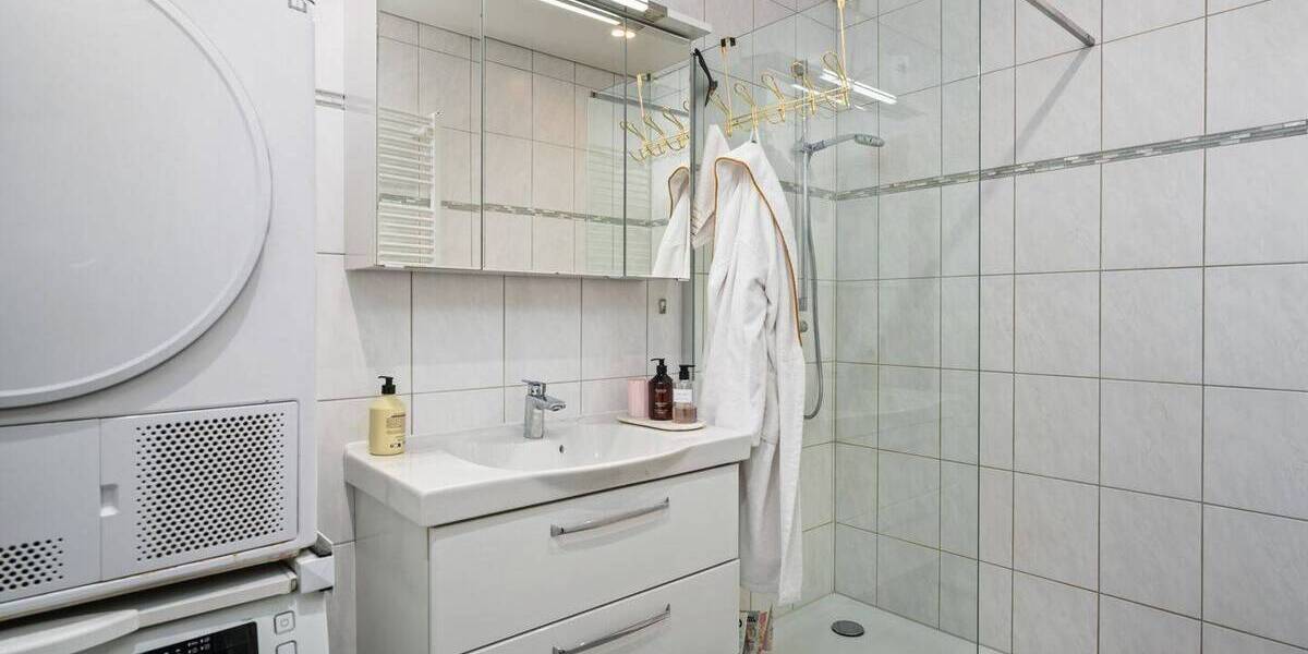 Etagenwohnung Bremen Ostertor - 3 Zimmer, 72 m&sup2;, 1.150&euro; | Angebot:26903166