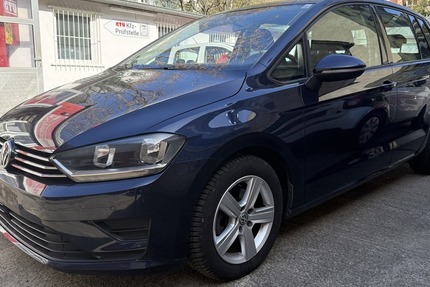 VW Golf VII Sportsvan DSG Schiebed. AHK Comfortline 113.611 km 10.890 &euro; Berlin 10247