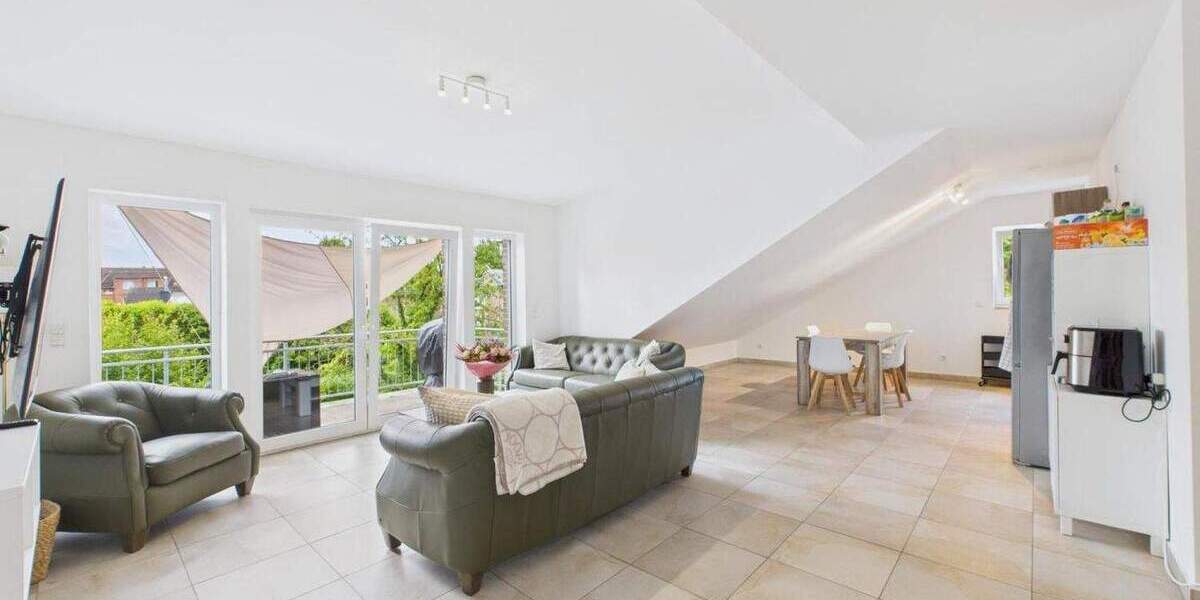 Moderne 4-Zimmer-Wohnung mit Balkon und zwei Stellplätzen in zentraler Lage von Pulheim 4 zimmer