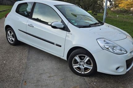 Renault Clio 171.500 km 2.399 &euro; Haigerloch 72401