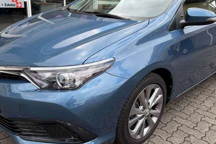 Toyota Auris 64.350 km 10.900 &euro; Wyhl 79369