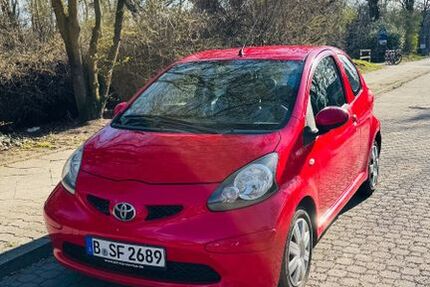Toyota Aygo (X) 217.900 km 1.350 &euro; Berlin 12351
