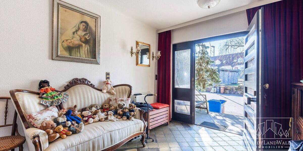 Einfamilienhaus Pirmasens Innenstadt - 1 Zimmer, 240 m&sup2;, 298.900&euro; | Angebot:26306199