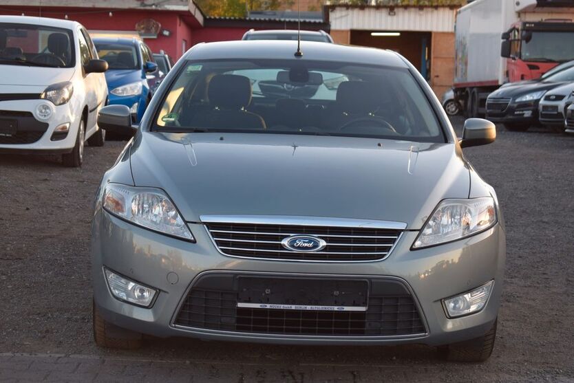 Ford Mondeo 178.000 km 4.999 € Berlin 13597