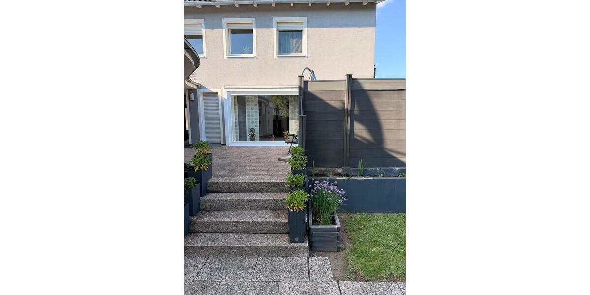 Einfamilienhaus Altenstadt an der Waldnaab - 6 Zimmer, 160 m&sup2;, 560.000&euro; | Angebot:26693100