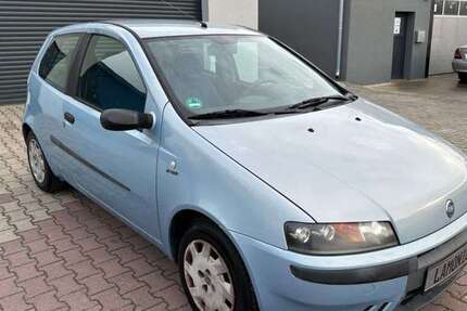 Fiat Punto 109.000 km 2.190 € Gundelsheim 74831