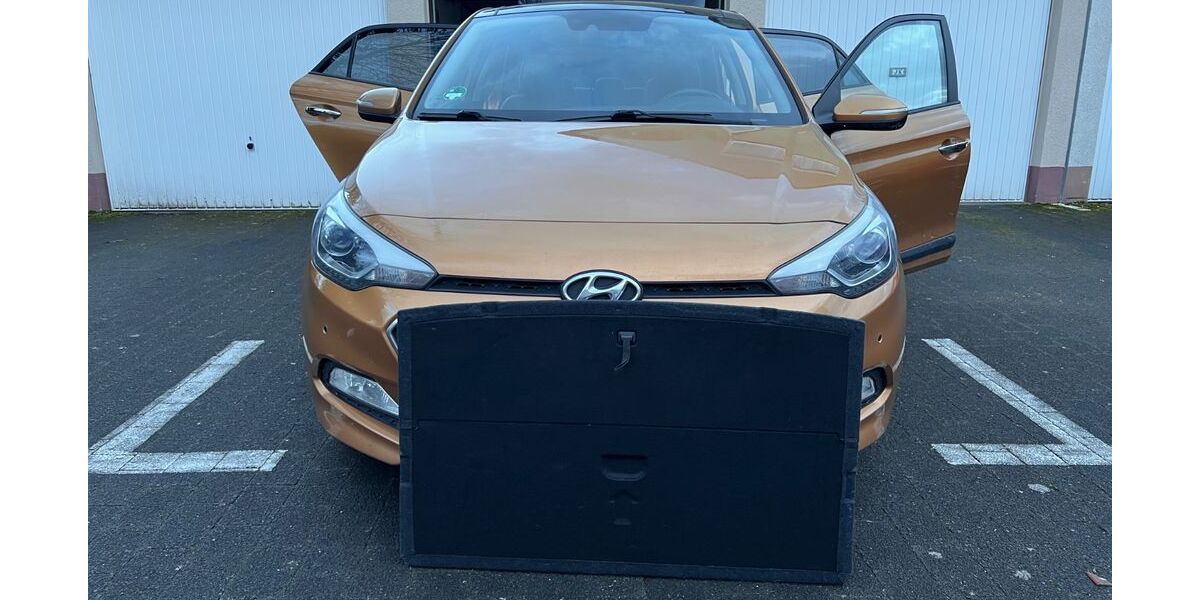 Hyundai i20 84.851 km 9.500 &euro; Liederbach 65835