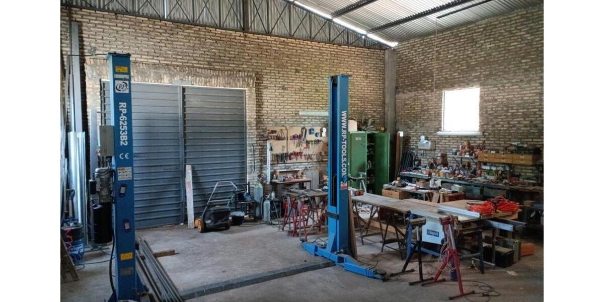 Einfamilienhaus Eisenach - 8 Zimmer, 250 m&sup2;, 235.000&euro; | Angebot:25811725