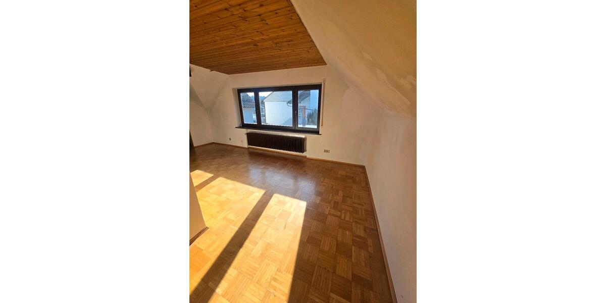 Einfamilienhaus Ettlingen - 5 Zimmer, 150 m&sup2;, 1.750&euro; | Angebot:24810197