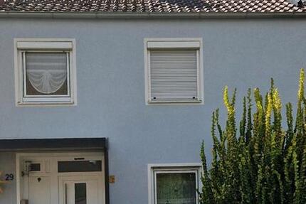 Haus Feuchtwangen - 5 Zimmer, 120 m&sup2;, 325.000&euro; | Angebot:26214106