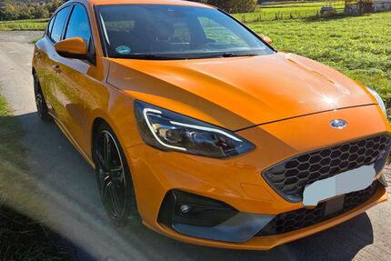 Ford Focus 94.000 km 19.250 &euro; Arnsberg 59821