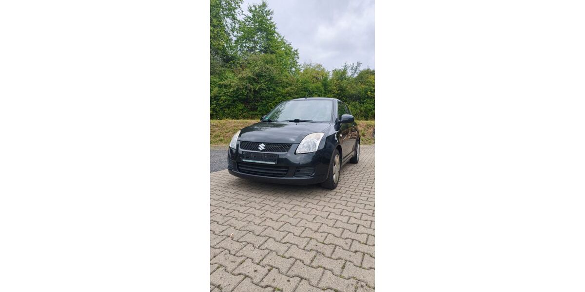 Suzuki Swift 190.000 km 1.249 &euro; Eisfeld 98673