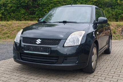 Suzuki Swift 190.000 km 999 &euro; Eisfeld 98673