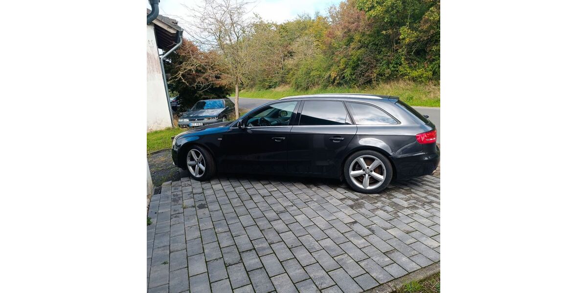 Audi A4 104.000 km 10.200 &euro; Buchet 54608
