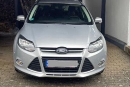 Ford Focus 286.000 km 3.899 &euro; Warburg 34414