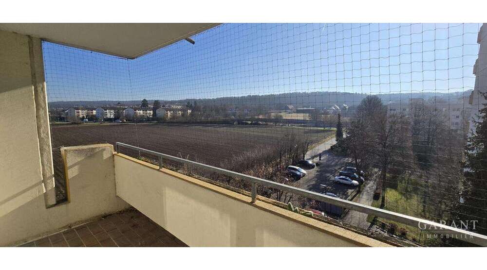 Wohnung zum Kaufen in Stuttgart 200.000 € 62 m²