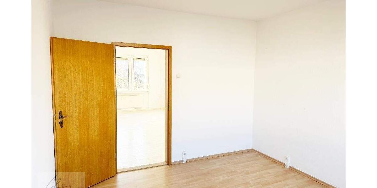 Etagenwohnung Zeithain - 3 Zimmer, 57 m&sup2;, 30.000&euro; | Angebot:24794115